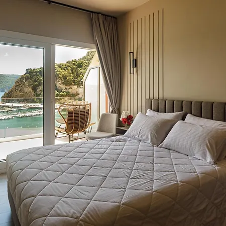 Domus Napoleon * Paleokastritsa